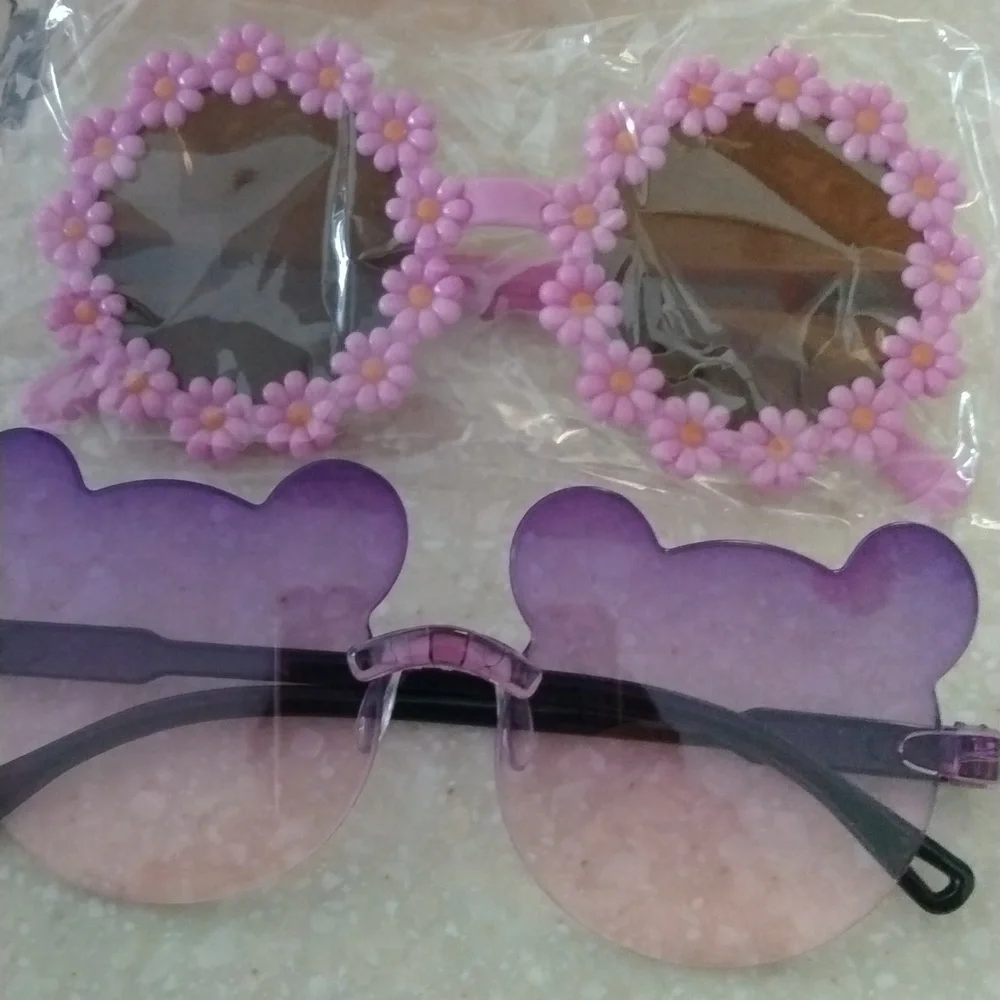 Cool kids sunglasses bundle.Daisies and teddy bears While they last nwot